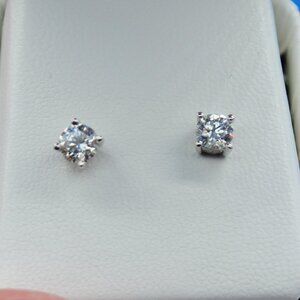 14kt White Gold, Brilliant cut 1.00 ct Diamond Stud Earrings